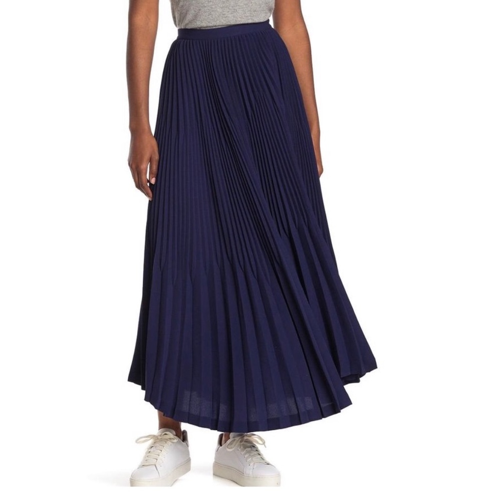 Theory Laire Winslow Crepe Pleated Maxi 
Skirt